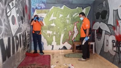 Polisi selidiki lokasi Pesta Miras. 