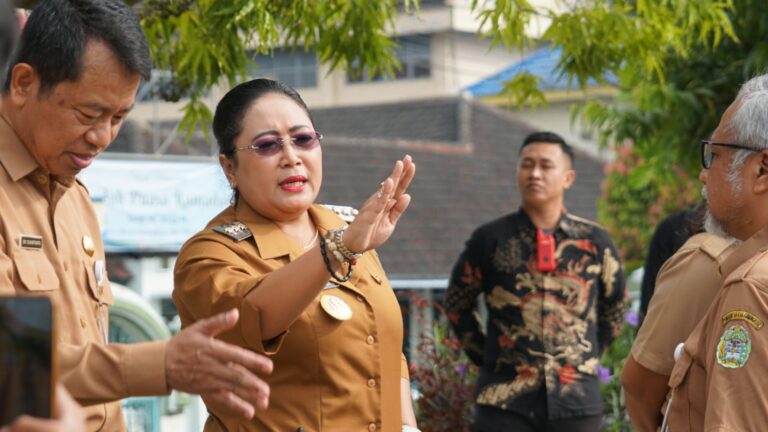Bupati Endah subekti Kuntaringsih tolak mobil dinas baru.