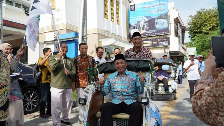 Becak listrik karya Muhammadiyah.