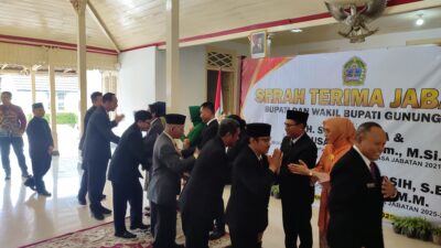 Ucapan Selamat Bupati Lama dan Bupati Baru