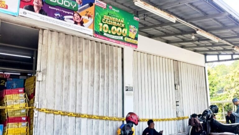 Alfamart kembali jadi sasaran pencurian.