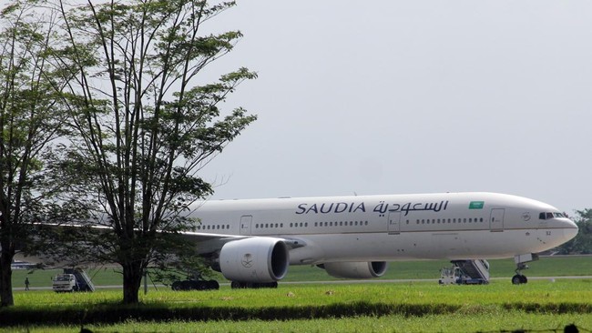 Kemenhub Klarifikasi Ancaman Bom: Penerbangan Saudi Airlines Aman?