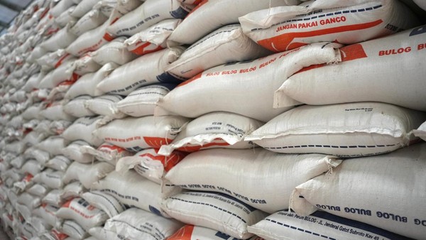 TNI Kirim 10.000 Ton Beras: Bantuan Kemanusiaan Untuk Palestina